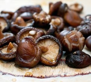 Как правильно готовить блюда с грибами шиитаке