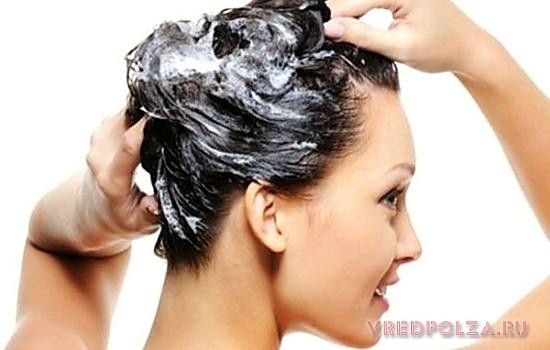 Маски с использованием дегтярного мыла помогают в борьбе с педикулезом, восстанавливают волосы и способствуют их усиленному росту