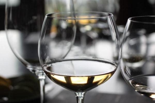 белое вино польза и вред для желудка
