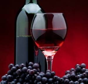 Польза и вред сухого и полусладкого красного вина для здоровья мужчины и женщины
