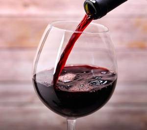 Лечебные свойства красного вина и энотерапия