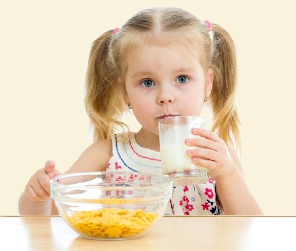 Чем полезно козье молоко для детей