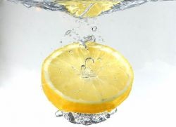 вода с лимоном утром натощак