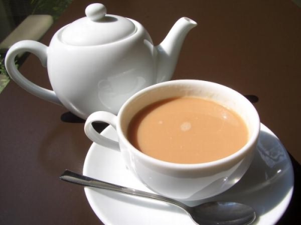 Чай с молоком полезен или вреден